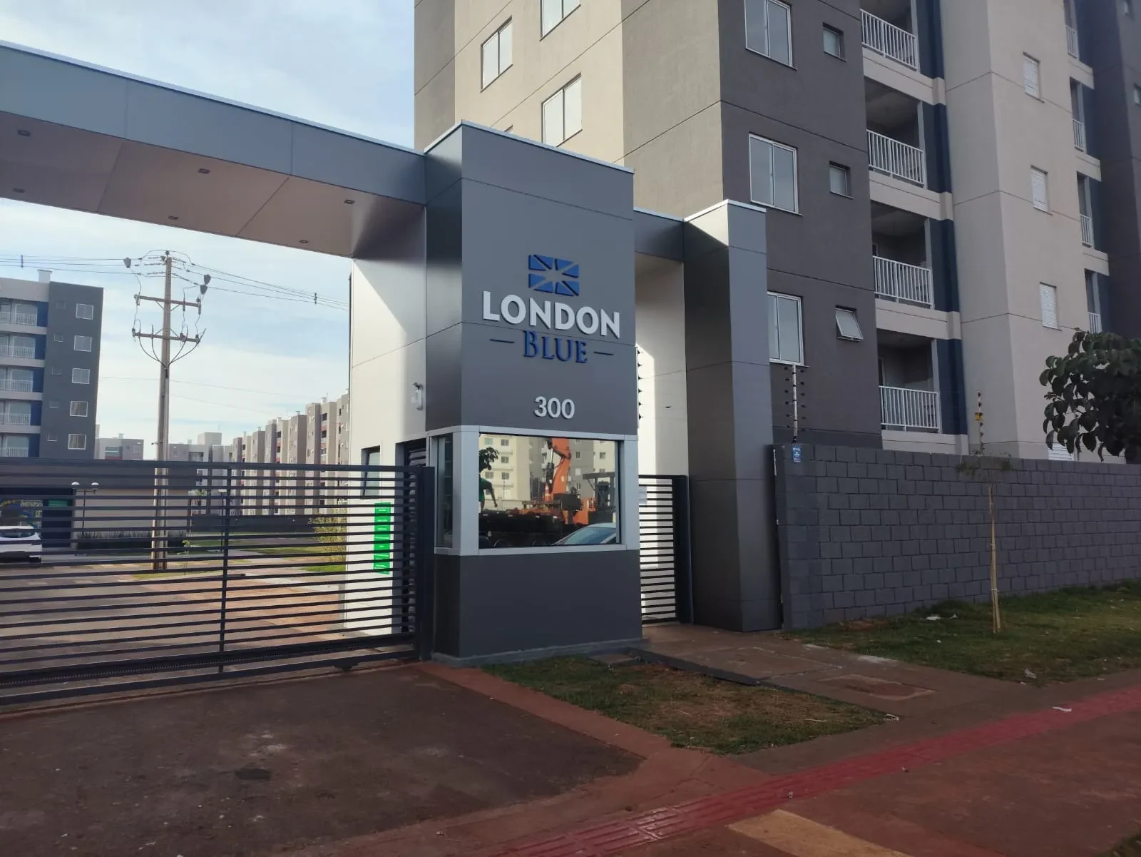 Condomínio London Blue, em Londrina